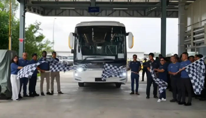 DCVI Ekspor Bus Mercedes-Benz Buatan Cikarang ke Thailand