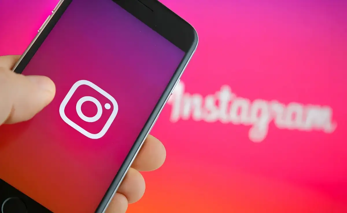 Capek Scroll Media Sosial? Begini Cara Atasi Social Media Fatigue