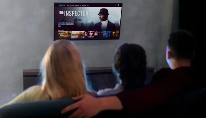 Tips Merawat Smart TV agar Tetap Awet, Responsif, dan Tidak Cepat Rusak