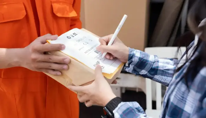 Waspada Penipuan Refund Paket via QRIS, Uang Bukannya Kembali Malah Raib