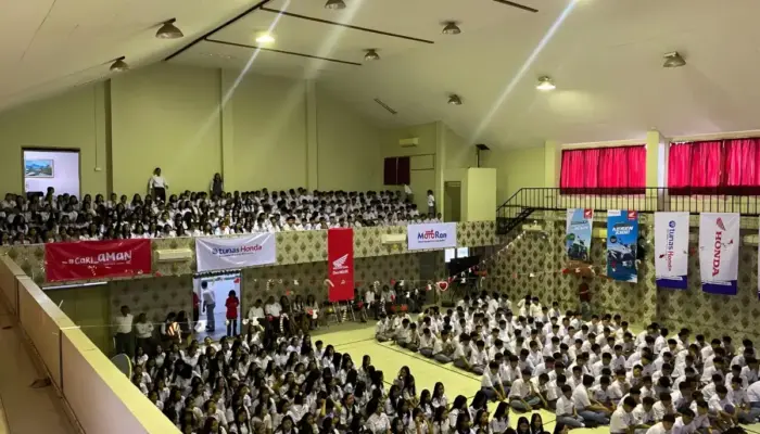 Roadshow Honda DBL Sambangi SMA Fransiskus dan SMA Immanuel Bandar Lampung