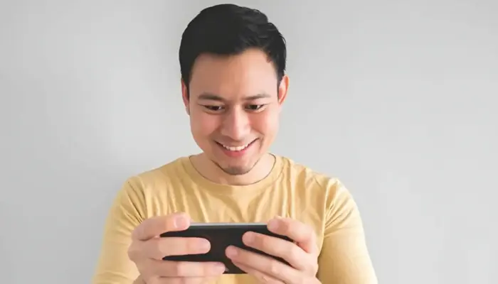 414 Miliar Jam di Layar HP, Indonesia Jadi Juara Asia Tenggara Penggunaan Smartphone 2025