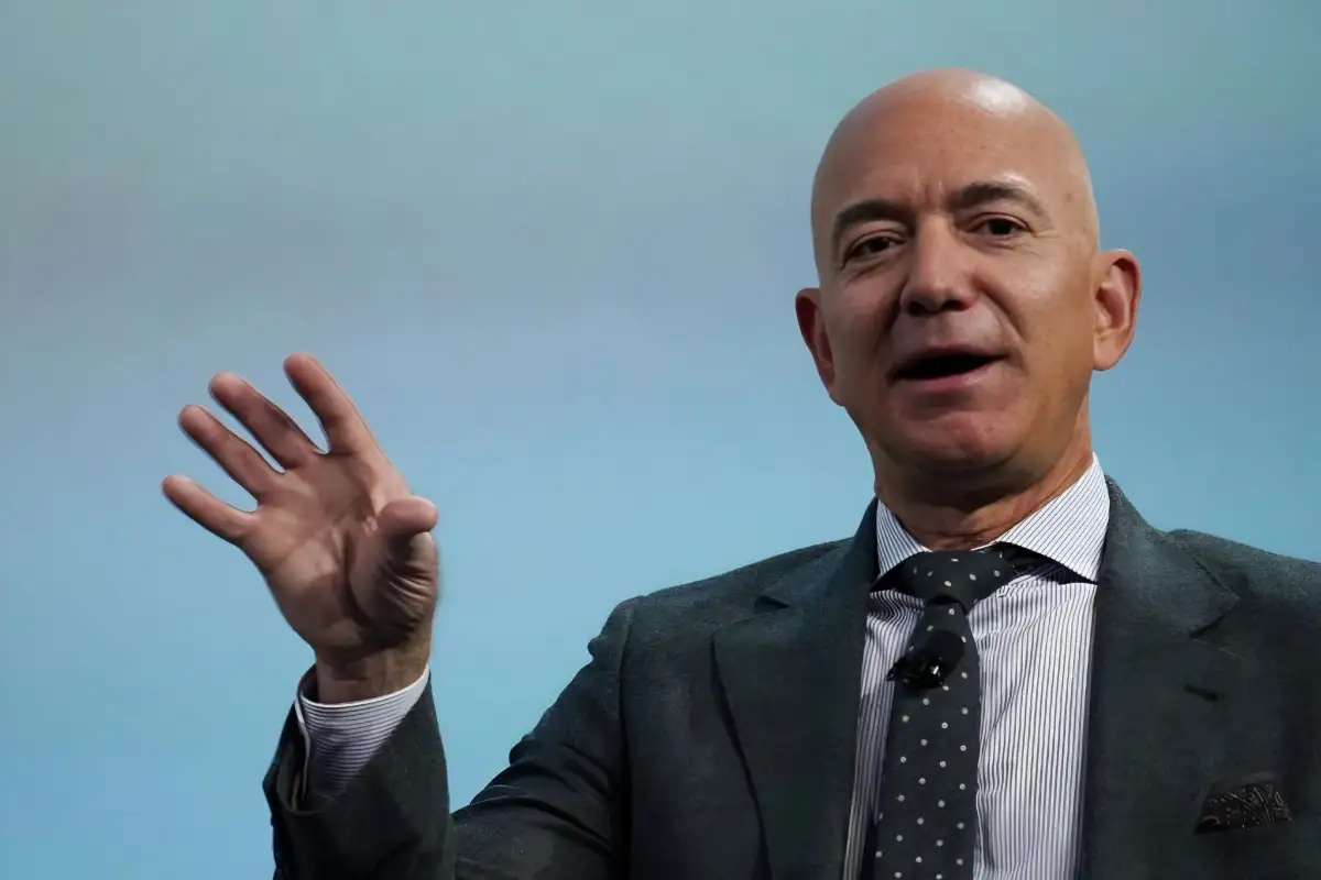 Jeff Bezos Peringatkan Gen Z agar Tak Terburu-buru Mendirikan Startup