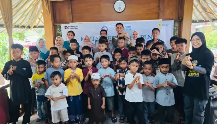 Jelang Tahun Baru, YBM PLN UP3 Metro Gelar Khitan Massal untuk Anak Prasejahtera