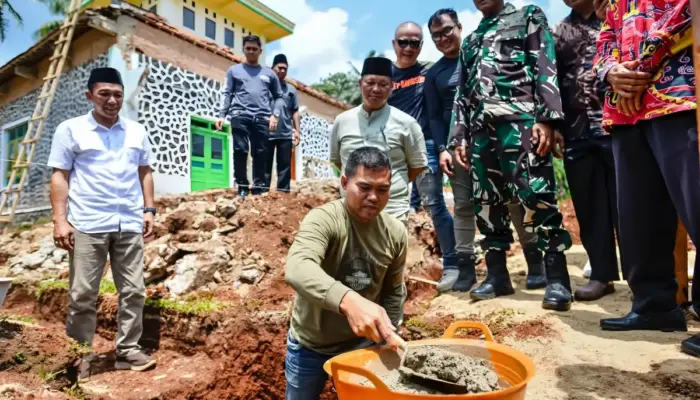 Muhammad Suryo Bangun Ulang Masjid Rp1 Miliar di Tanah Kelahiran di Lampung Timur