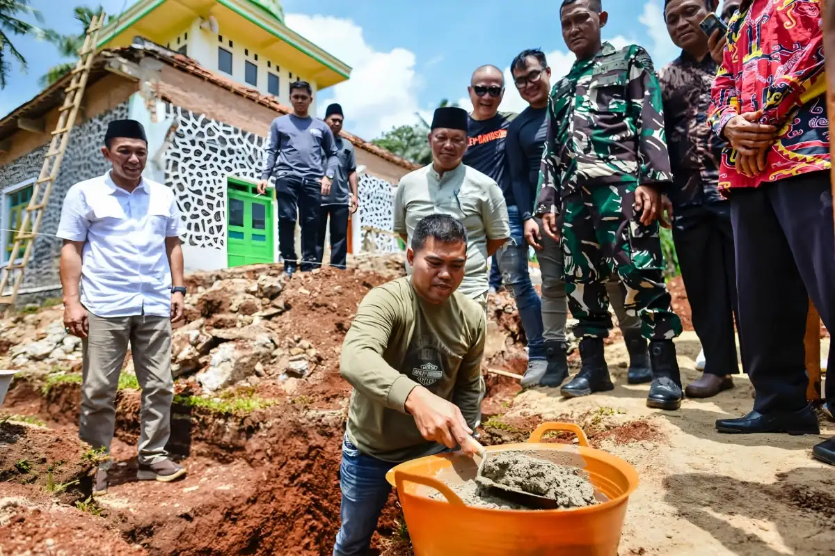 M. Suryo Wujudkan Masjid Rp1 Miliar di Kampung Halamannya Lampung Timur