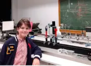 Mengejutkan! Remaja 15 Tahun Raih Gelar Doktor Fisika, Targetkan Ciptakan “Manusia Super”