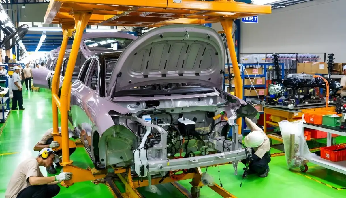 Perakitan Lokal Geely EX2 Dimulai, Kandungan TKDN Capai 46,5%