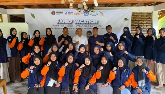 Perkuat Fondasi Karakter, YBM BRILiaN Region 5 Bandar Lampung Gelar Family Vacation Bright Scholarship
