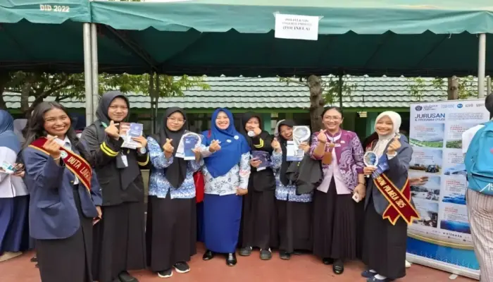 Polinela Perkenalkan Pendidikan Vokasi pada Siswa SMAN 4 Metro di Ajang Campus Expo