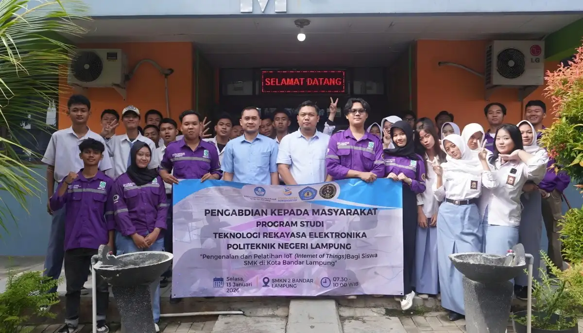 Polinela Selenggarakan Pelatihan Internet of Things di SMKN 2 Bandar Lampung