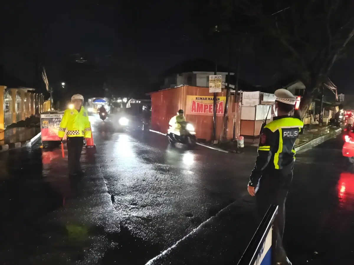 Rekayasa Lalu Lintas Polres Metro, Perayaan Malam Tahun Baru 2026 Berjalan Aman dan Lancar