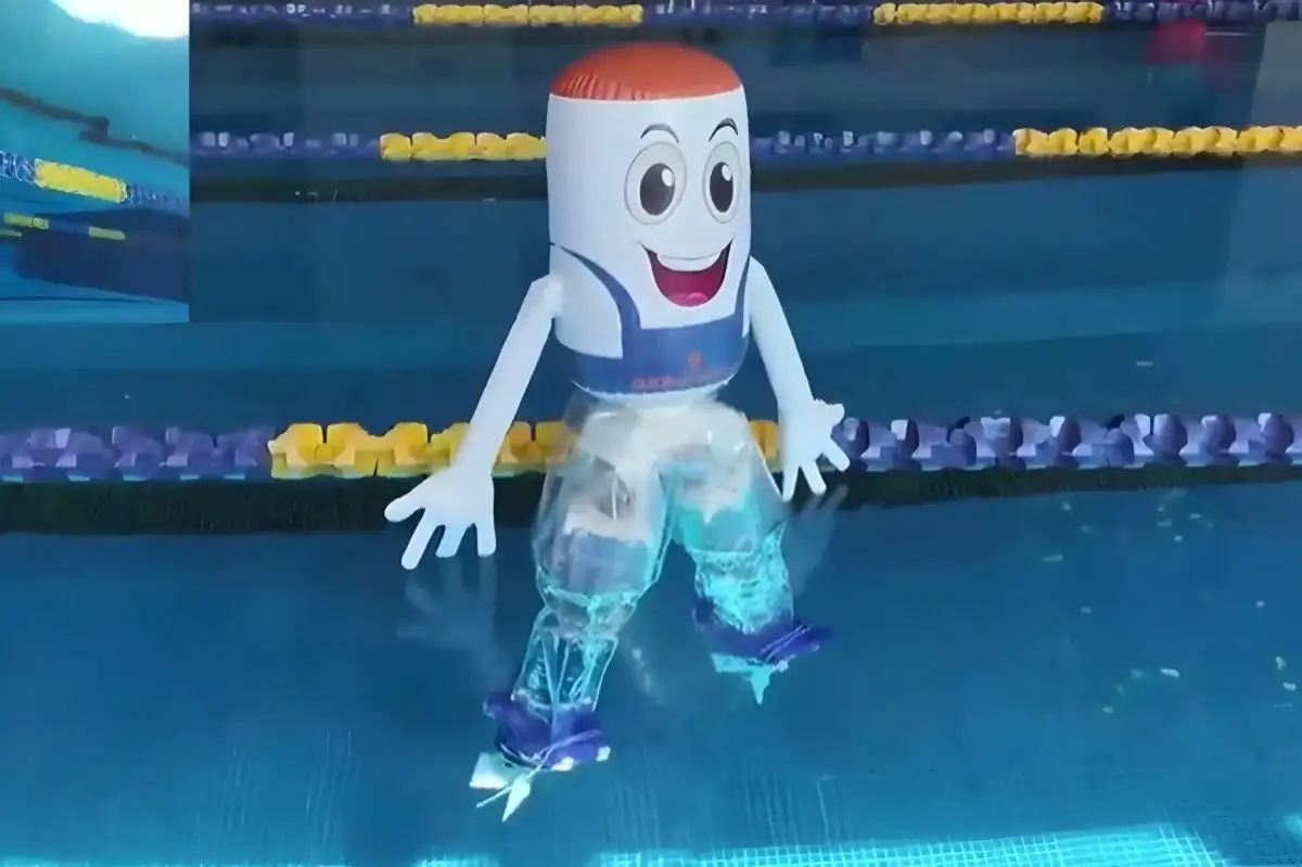 Robot GrowHR Hadir sebagai Humanoid Lunak yang Bisa Menyusut, Berenang, hingga Berjalan di Atas Air