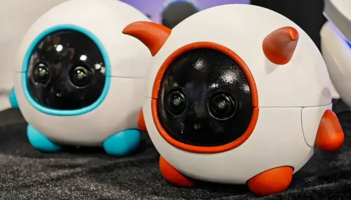 Robot Vex di CES 2026: Si Pendamping Anabul yang Bisa Rekam & Edit Video Otomatis