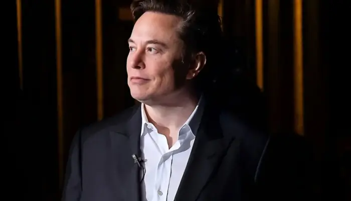 Elon Musk Gelontorkan Rp 300 Triliun Bangun Pusat Data AI Terbesar di Dunia