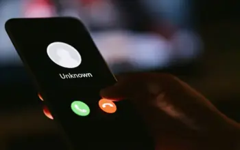 Sering Ditelepon Nomor Tak Dikenal? Begini Alasan Nomor HP Kamu Bocor