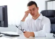 Bahaya Menatap Layar Terlalu Lama: Kenali dan Cegah Computer Vision Syndrome