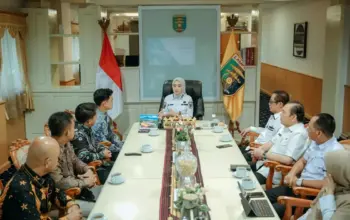 Pemprov Lampung Sambut Peluang Kerja Sama dengan PT Sucofindo untuk Dorong Daya Saing Daerah 6 Wagub Sambut PT Sucofindo, Bahas Peningkatan Kualitas dan Daya Saing Usaha