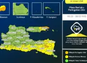 Waspada Jawa Timur! Hujan Lebat Disertai Petir Diprediksi Guyur Puluhan Daerah Pagi Ini