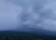 Aktivitas Gunung Semeru Hari Ini, 22 Gempa Erupsi Terekam, Warga Dilarang Mendekati Besuk Kobokan