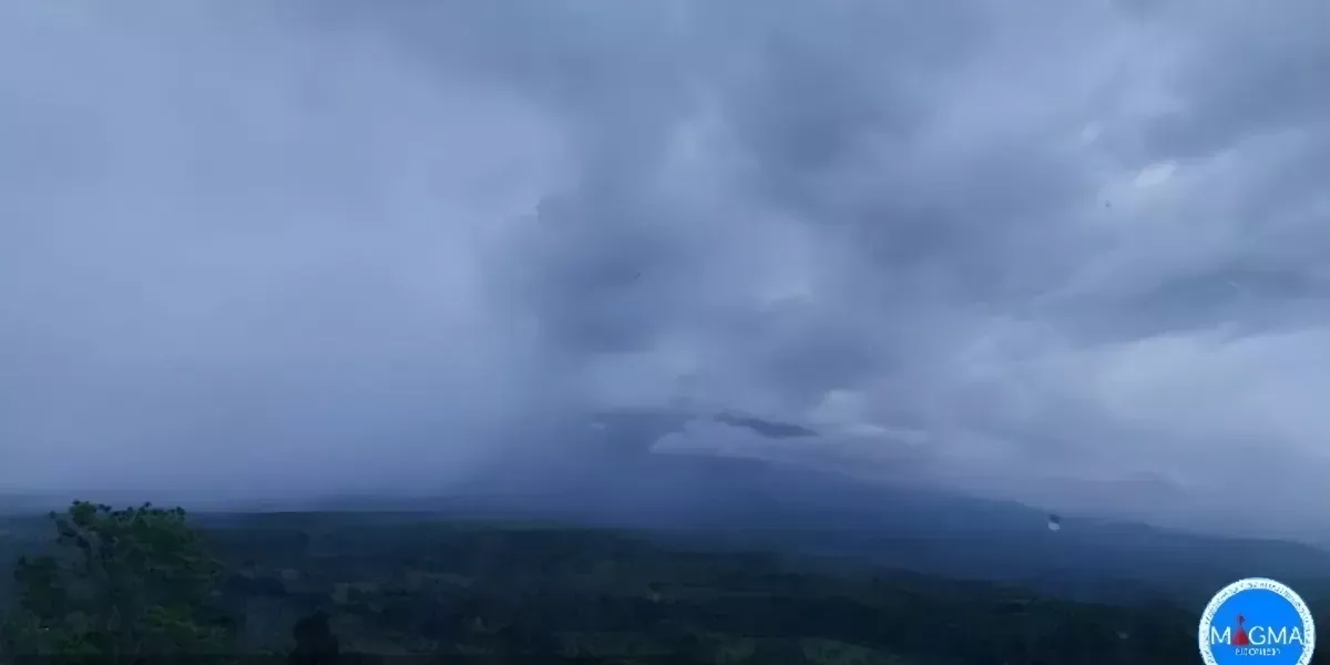 Aktivitas Gunung Semeru Hari Ini, 22 Gempa Erupsi Terekam, Warga Dilarang Mendekati Besuk Kobokan