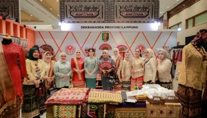 Dekranasda Lampung Targetkan Wastra Tapis dan UMKM Lokal Tembus Pasar Global di Inacraft 2026
