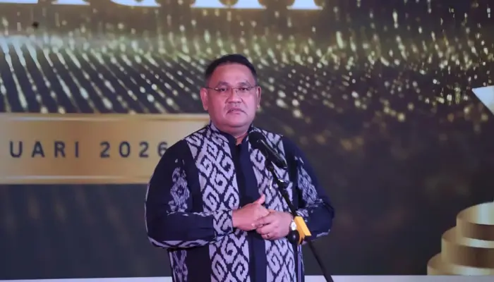 Menag RI Raih Penghargaan Top Leader Golden Leader atas Kontribusi Ekonomi Pesantren