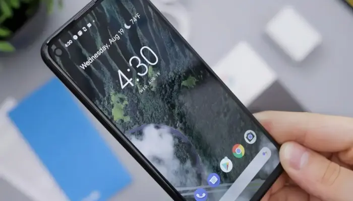 Mengapa Ponsel yang Dulu Ngebut Kini Terasa Lemot? Ini Penjelasan Teknisnya