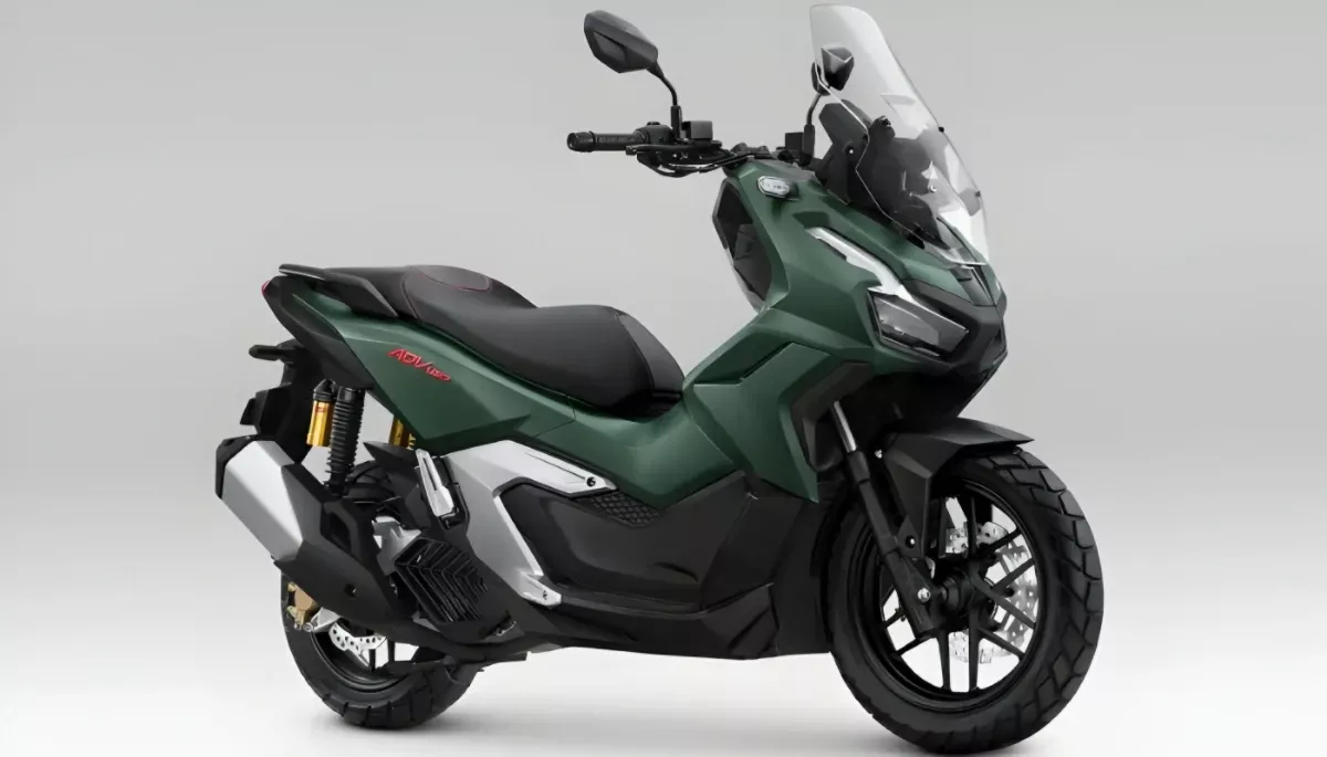 Honda ADV 160 vs Yamaha NMax: Skutik Petualang atau Sporty, Mana Pilihanmu?