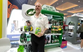 Strategi Tiga Segmen Turtle Wax di Indonesia: Dari Premium hingga Praktis Harian 7 Kilap Mobil Tahan Lama! Turtle Wax Dibanderol di Bawah Rp100 Ribu