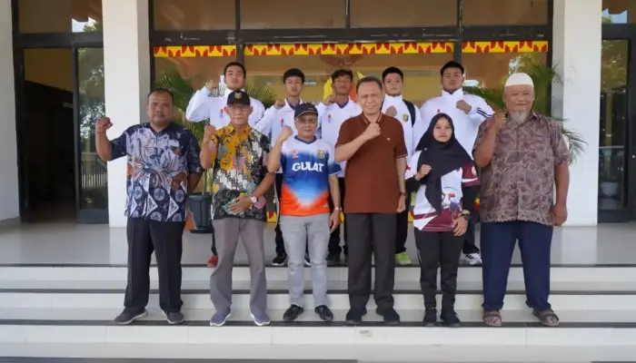 Lampung Lepas Tiga Atlet Junior ke Kejurnas Invitasi Gulat di Jakarta