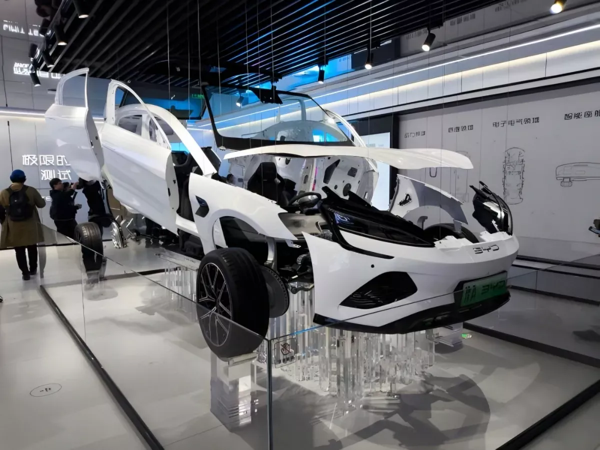 Mengenal Platform e3 dan e4 BYD, Kunci Mobil Listrik Makin Sempurna