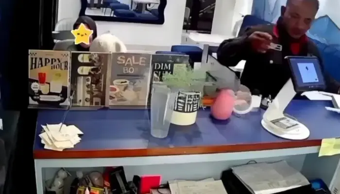 Ngaku Teknisi WiFi, Pria Gasak Tablet Kasir Toko Roti di Tebet Jakarta Selatan