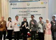 PLN UP3 Metro dan Kejari Lampung Tengah Tandatangani Kerja Sama Perkuat Kepastian Hukum dan Tata Kelola Perusahaan 12 PLN UP3 Metro Kerja Sama dengan Kejari Lampung Tengah untuk Perkuat Kepastian Hukum dan Tata Kelola