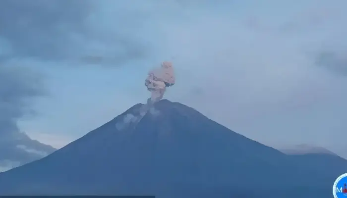 Gunung Semeru Kembali Erupsi Pagi Ini, Kolom Abu Capai 1.000 Meter