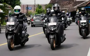 Perbandingan Lengkap NMax vs PCX 2026, Dari Spesifikasi Hingga Harga