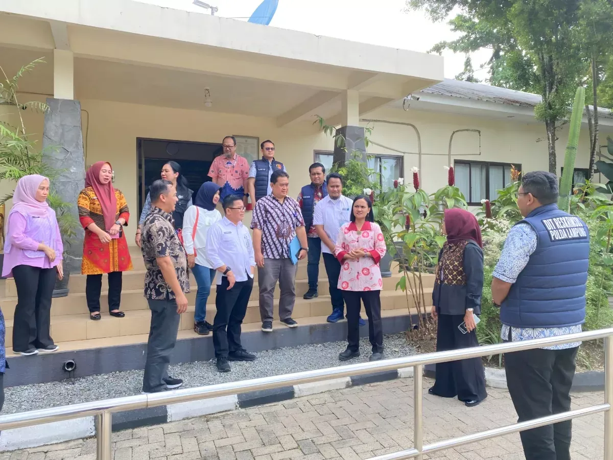 Polda Lampung Pastikan Stok Daging Aman Jelang Idulfitri 2026 Saat Sidak RPH Kalianda