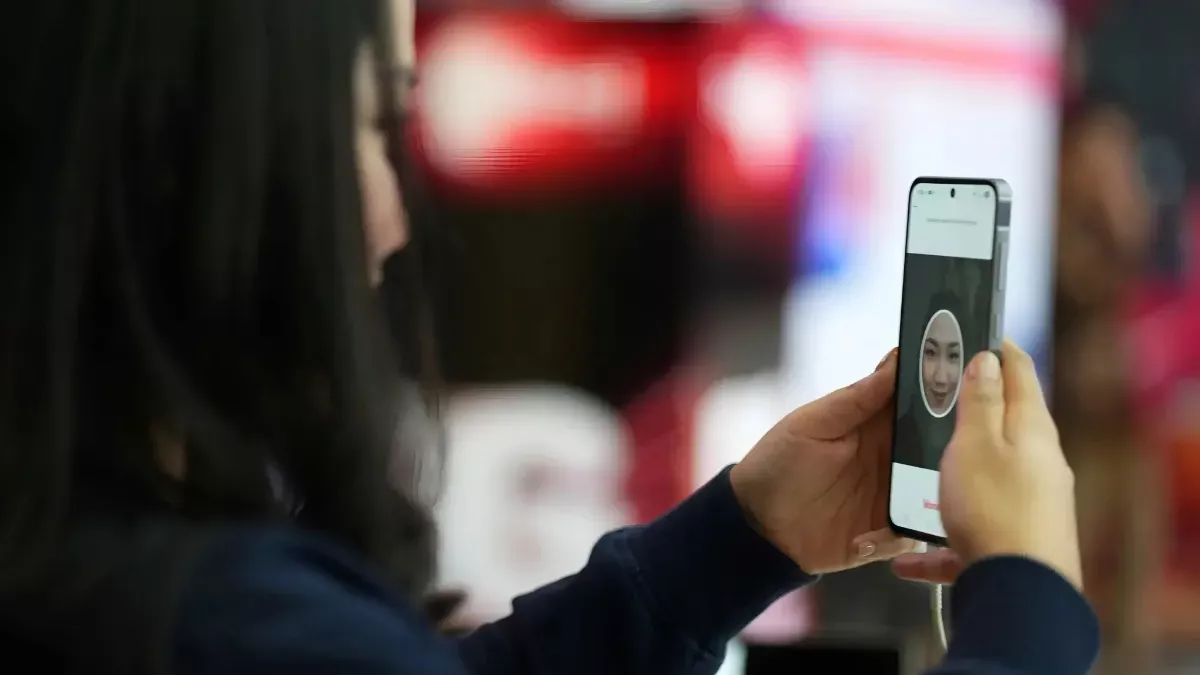 Telkomsel Terapkan Verifikasi Wajah untuk Registrasi Nomor Baru