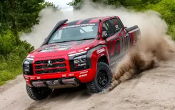 Toyota Hilux vs Mitsubishi Triton, Pilih yang Mana untuk Ketangguhan Maksimal?