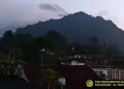 13 Guguran Lava Gunung Merapi Tercatat, Mengarah ke Kali Sat/Putih Hingga 2 Km