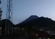 Aktivitas Merapi Meningkat 11 Guguran Lava Terjadi Waspadai Zona Bahaya