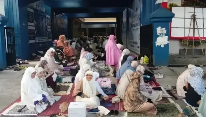 Ribuan Warga Muhammadiyah Memadati UMT untuk Salat Ied, Suasana Meriah hingga Jalan Printis Kemerdekaan