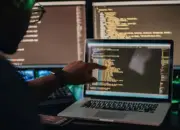 Dunia Kerja Terancam AI: CEO Microsoft AI Prediksi 18 Bulan ke Depan Banyak Pekerjaan Hilang 12 Bos AI Microsoft Prediksi Pekerjaan Kantoran Digantikan Robot dalam 18 Bulan Lagi