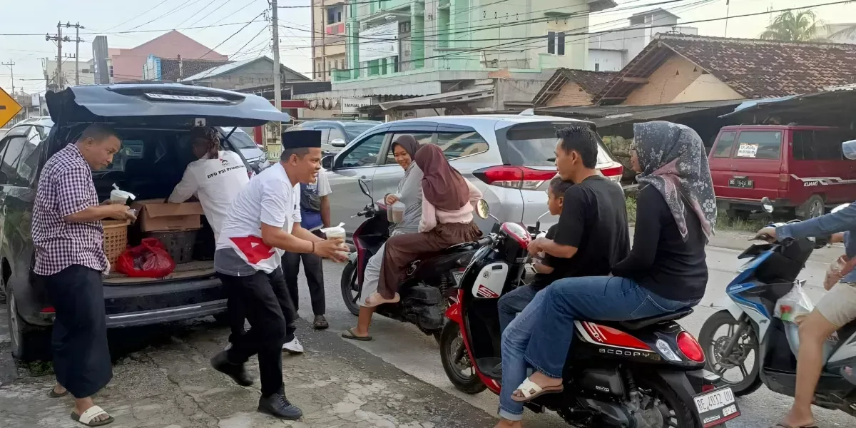 DPD PSI Pringsewu Aktif Berbagi dan Hadir di Tengah Masyarakat Selama Ramadan