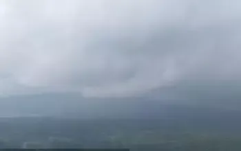 Gunung Semeru Alami Peningkatan Aktivitas, Warga Diminta Tetap Waspada