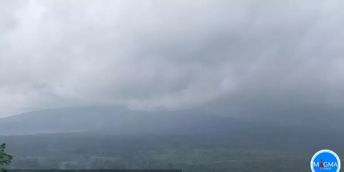 Gunung Semeru Alami Peningkatan Aktivitas, Warga Diminta Tetap Waspada