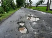 Kondisi Jalan Berlubang di Bandar Lampung Mengkhawatirkan, TDM Ingatkan Pengendara Hati-Hati