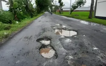 Kondisi Jalan Berlubang di Bandar Lampung Mengkhawatirkan, TDM Ingatkan Pengendara Hati-Hati
