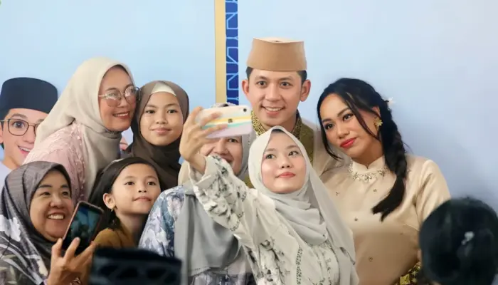 Idulfitri Tanpa Sekat, Bupati Lampung Selatan Salami Warga di Lamban Rakyat