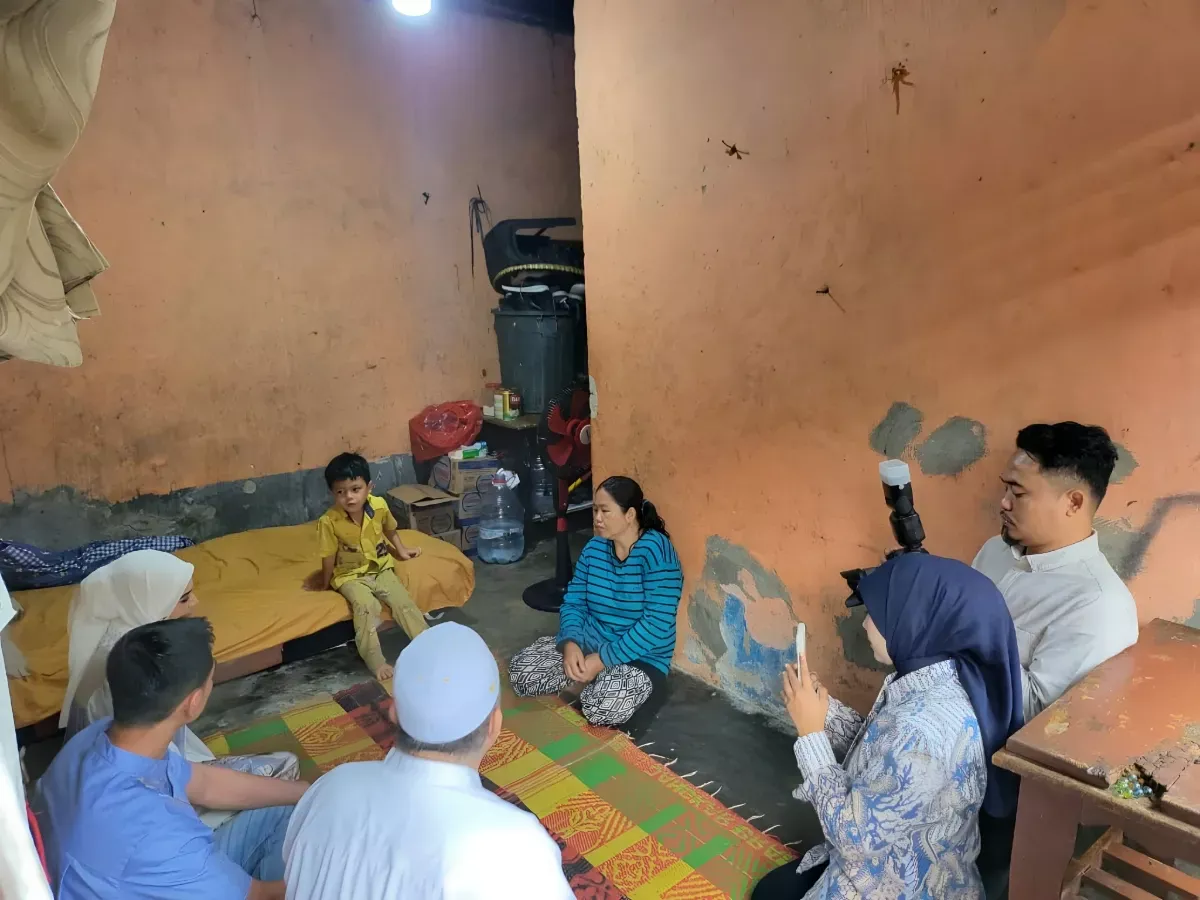 Putri Zulhas Turun Langsung, PAN Bandar Lampung Salurkan Tali Asih untuk Korban Banjir